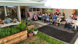 Sommerfest Haus mit Leben